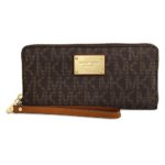 Michael Kors Women’s Jet Set Travel Continental Wristlet